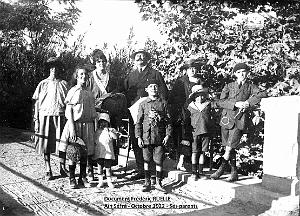 Oran- SDV- 6509- mes grands parents en promenade 1922